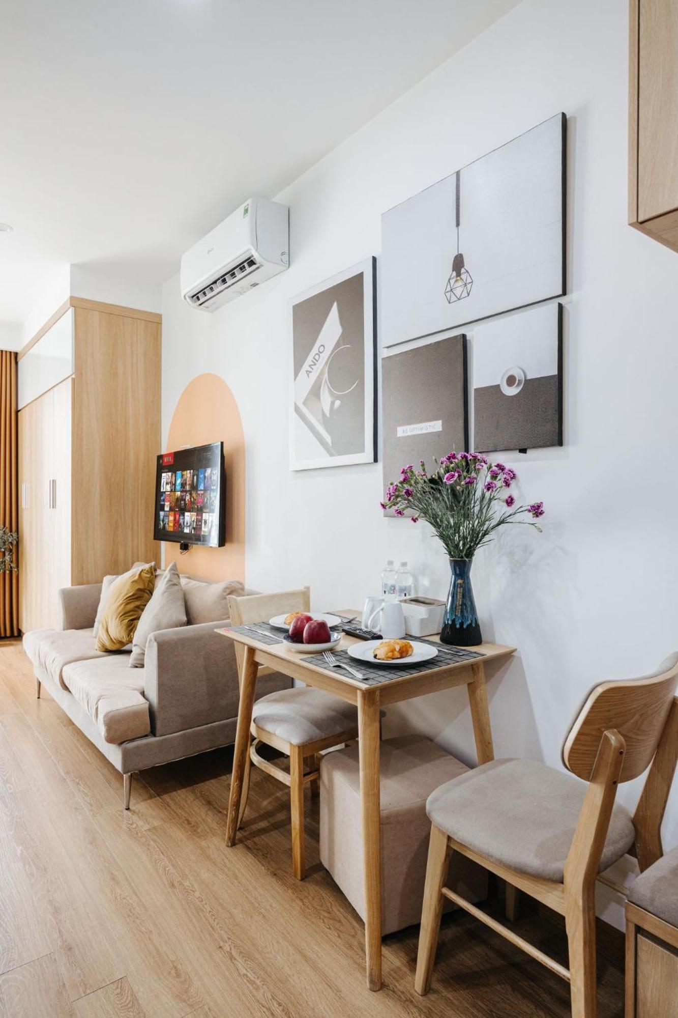 The Euphoria Sophisticated Style - Stay 24H Hanoi Bagian luar foto