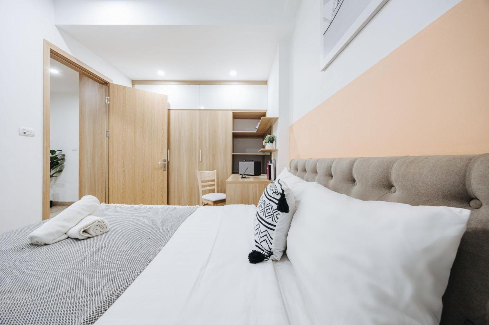 The Euphoria Sophisticated Style - Stay 24H Hanoi Bagian luar foto